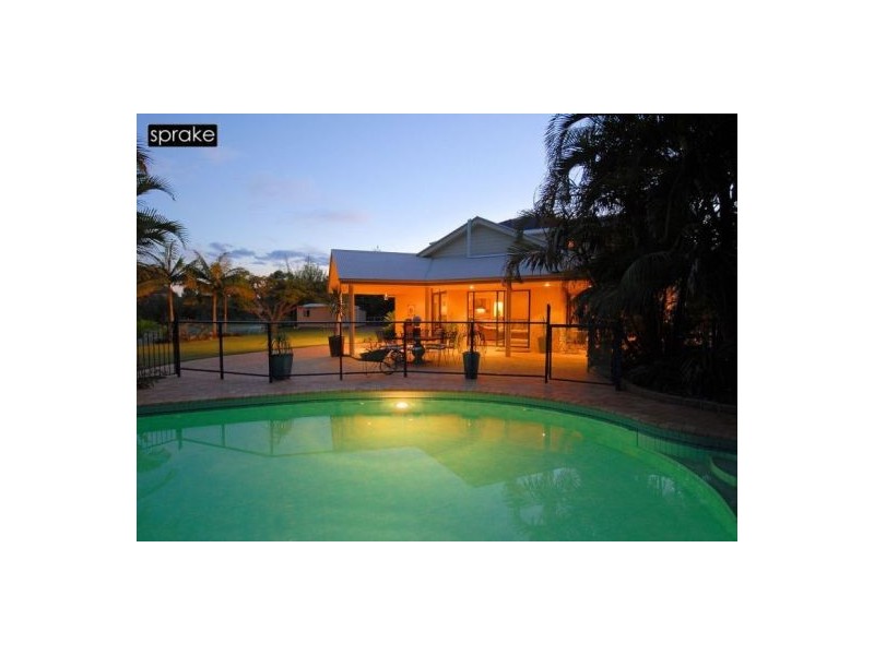 19 Belmoreana Crt, Dundowran Beach QLD 4655