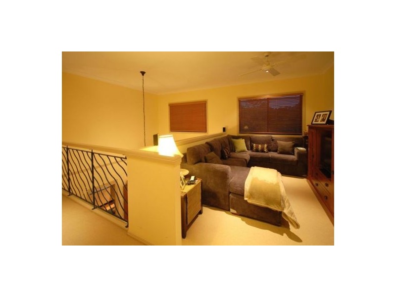 19 Belmoreana Crt, Dundowran Beach QLD 4655