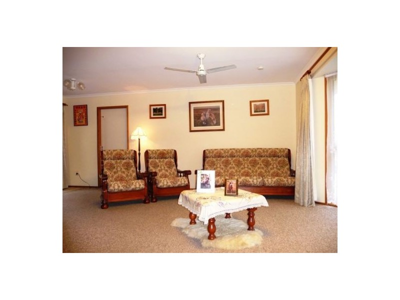 74 Murphy St, Point Vernon QLD 4655