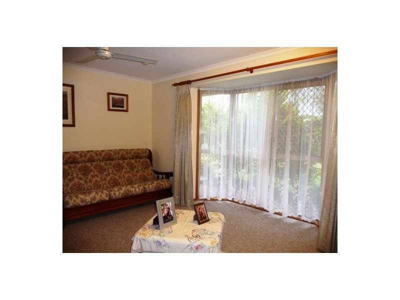 74 Murphy St, Point Vernon QLD 4655