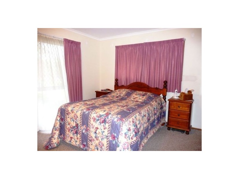 74 Murphy St, Point Vernon QLD 4655