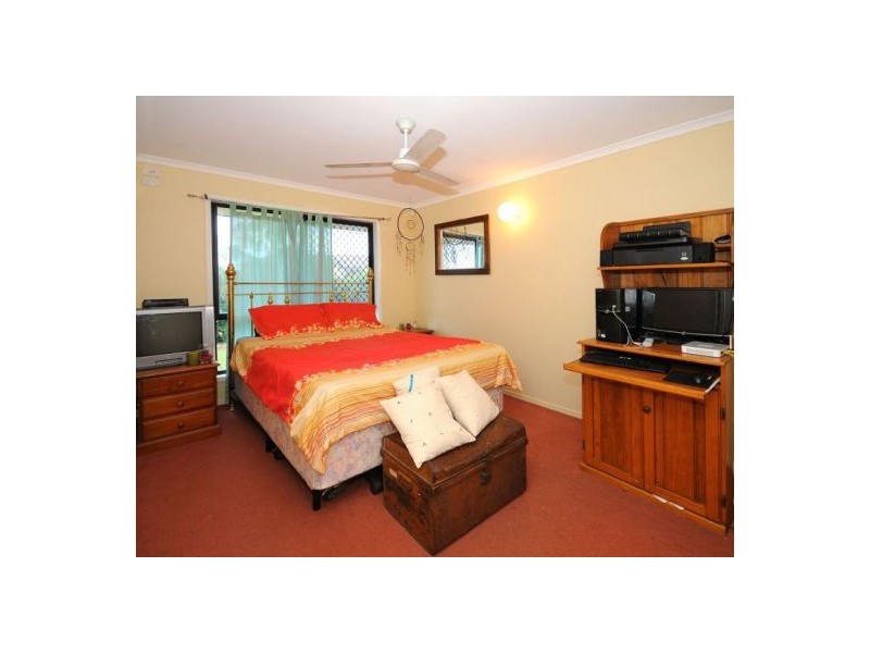 39 Hyperno Rd, Point Vernon QLD 4655
