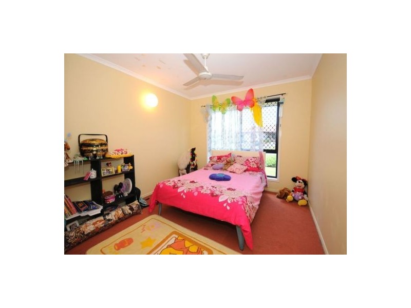 39 Hyperno Rd, Point Vernon QLD 4655
