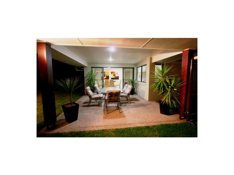 50 Lady Penrhyn Dr, Eli Waters QLD 4655