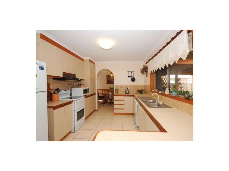 8 Birch Court, Kawungan QLD 4655