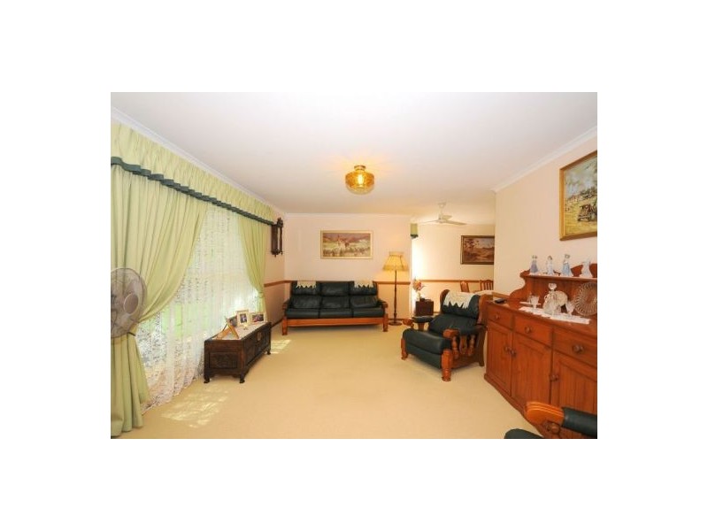 8 Birch Court, Kawungan QLD 4655