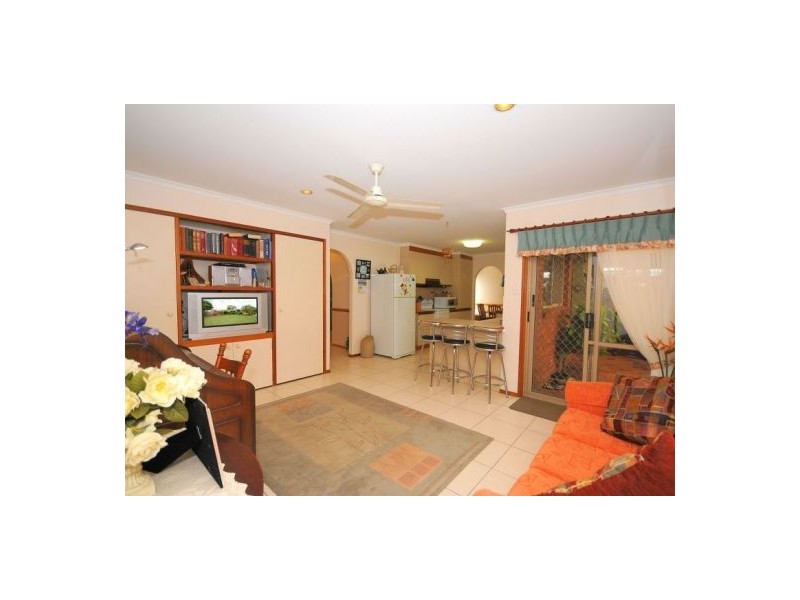 8 Birch Court, Kawungan QLD 4655