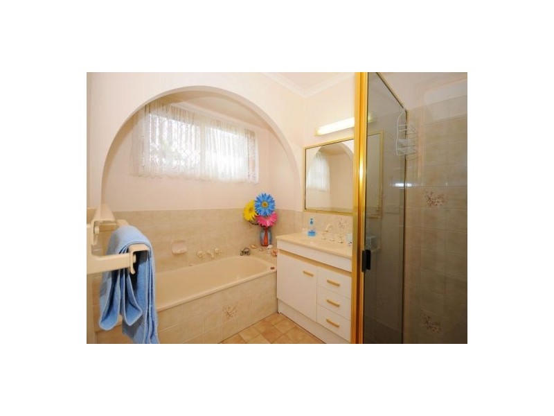 8 Birch Court, Kawungan QLD 4655