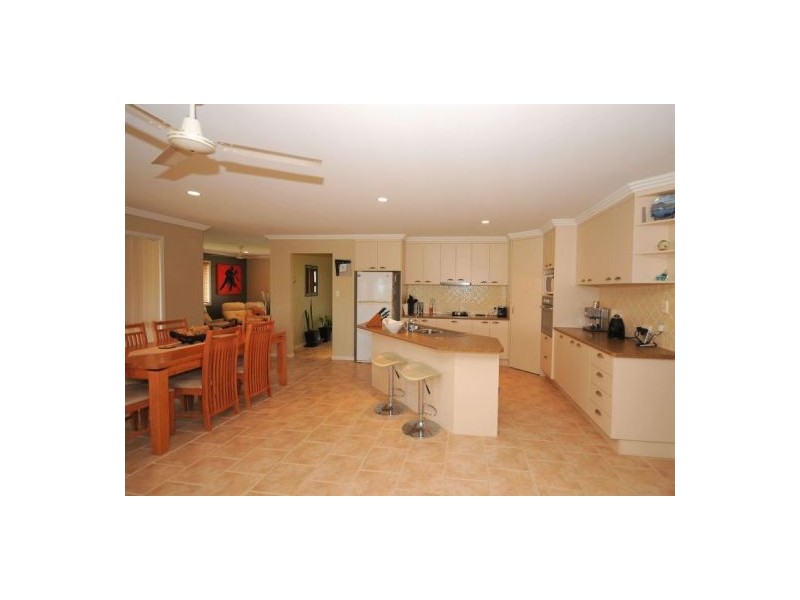 1 Cromdale Cct, Kawungan QLD 4655