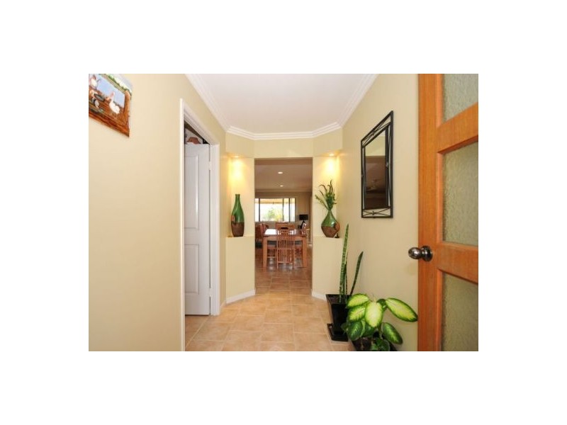 1 Cromdale Cct, Kawungan QLD 4655