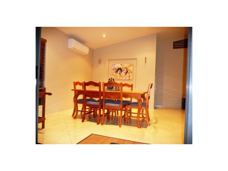 5/34 Hughes Rd, Urangan QLD 4655