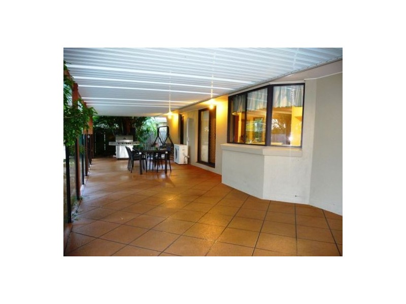 5 Princess Park Crt, Torquay QLD 4655