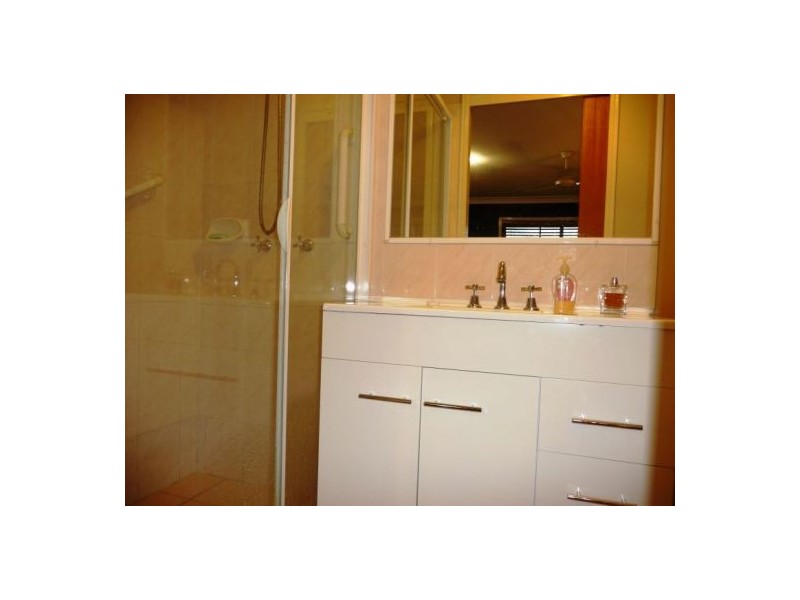 5 Princess Park Crt, Torquay QLD 4655