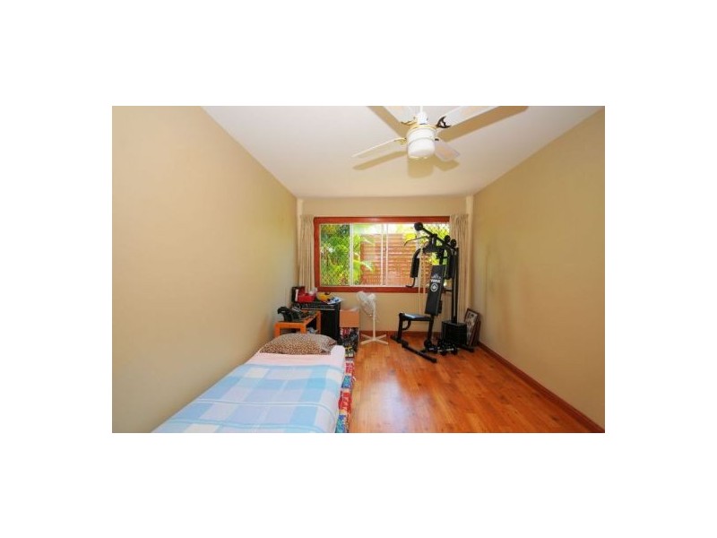 86 Honiton St, Torquay QLD 4655