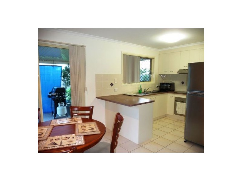 54 Anchorage Cct, Point Vernon QLD 4655