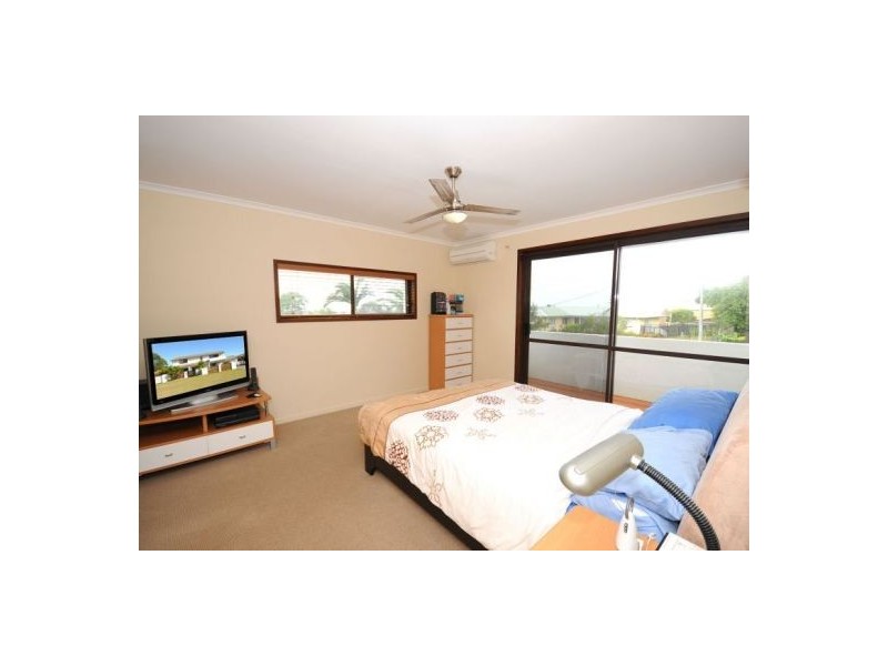 7 Talasea Dr, Kawungan QLD 4655