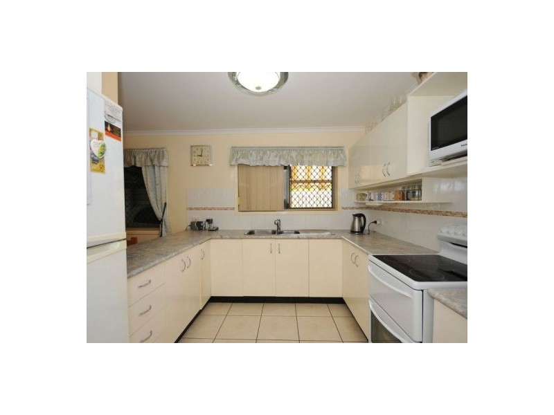 4 Vista Crt, Pialba QLD 4655