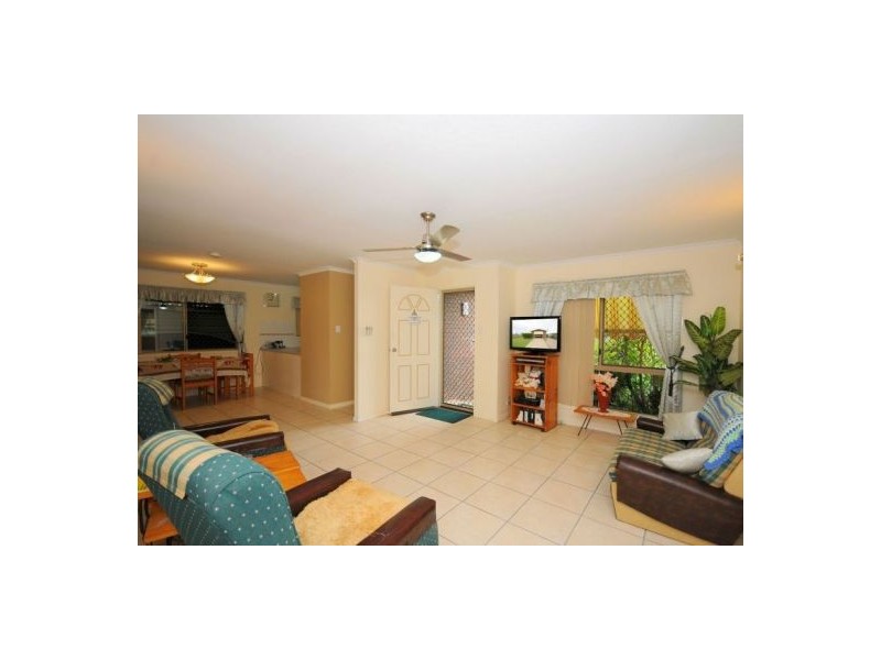 4 Vista Crt, Pialba QLD 4655