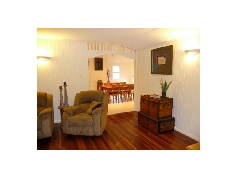 265 Boat Harbour Dr, Pialba QLD 4655