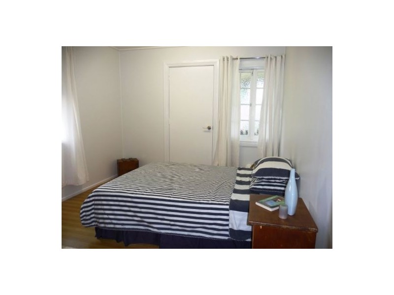 265 Boat Harbour Dr, Pialba QLD 4655