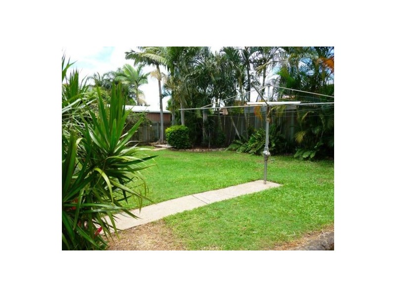265 Boat Harbour Dr, Pialba QLD 4655