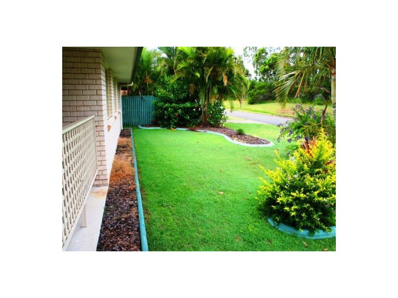 65 North Street, Point Vernon QLD 4655