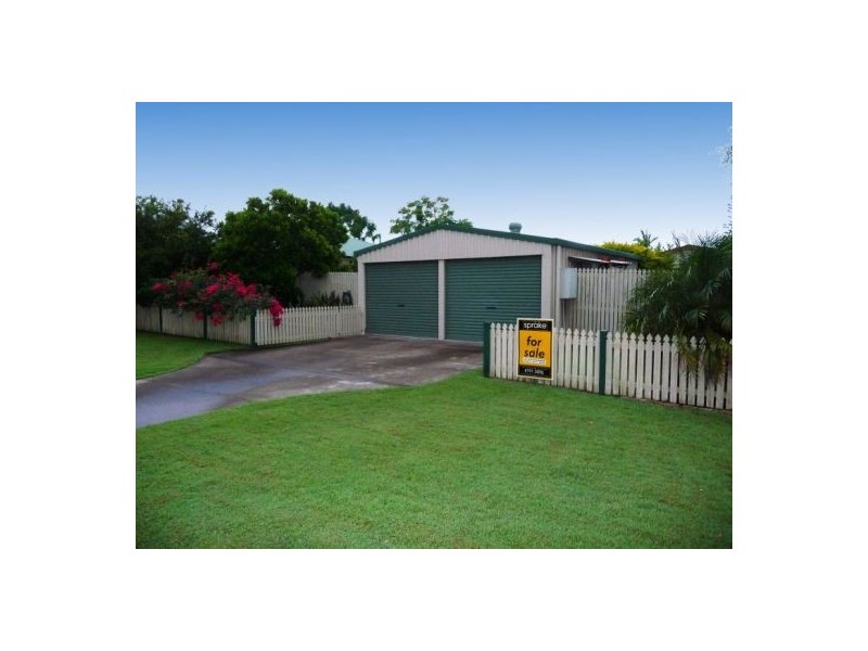 48 Glenray St, Urangan QLD 4655