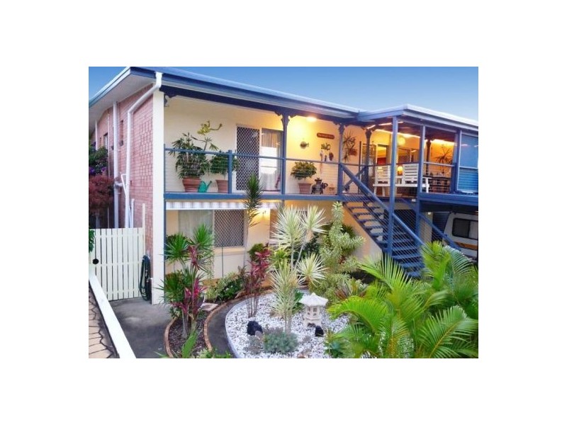 19 Holiday Pde, Scarness QLD 4655