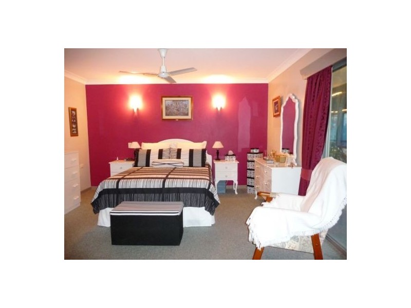 19 Holiday Pde, Scarness QLD 4655