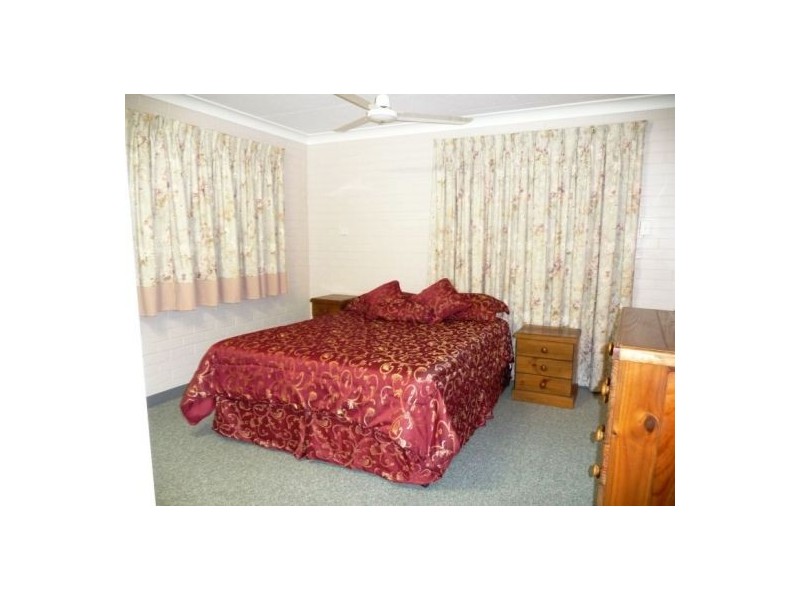 19 Holiday Pde, Scarness QLD 4655