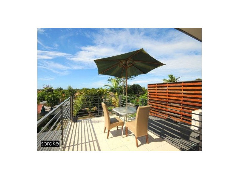 2/15 Jensen Drive, Urraween QLD 4655