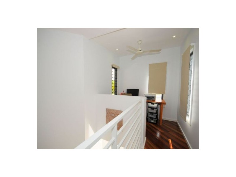 2/15 Jensen Drive, Urraween QLD 4655