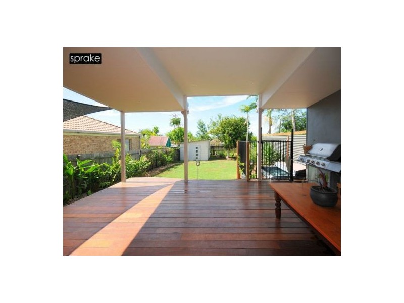 2/15 Jensen Drive, Urraween QLD 4655