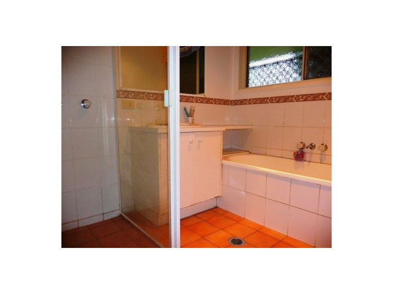 47 Anchorage Cct, Point Vernon QLD 4655