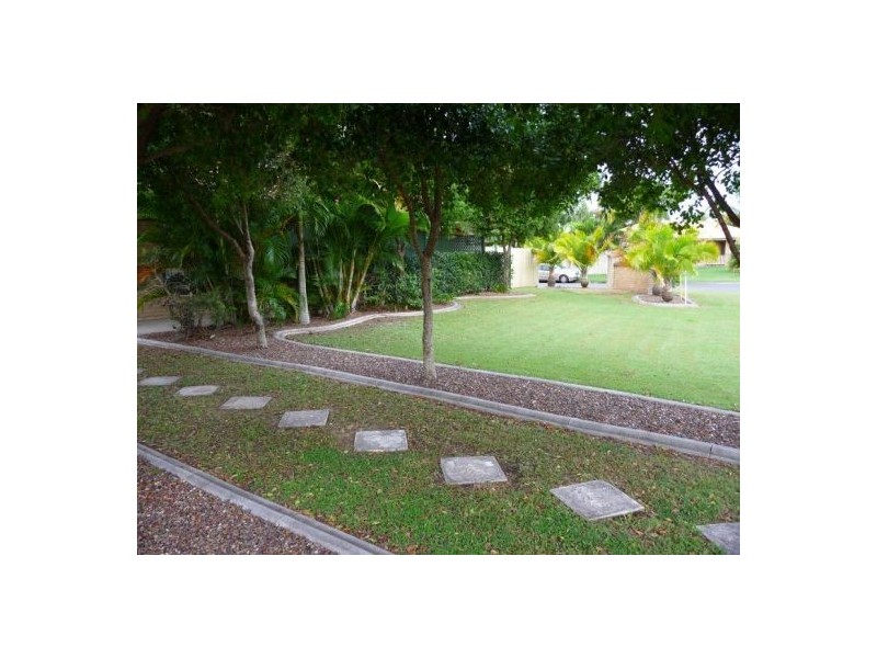 47 Anchorage Cct, Point Vernon QLD 4655