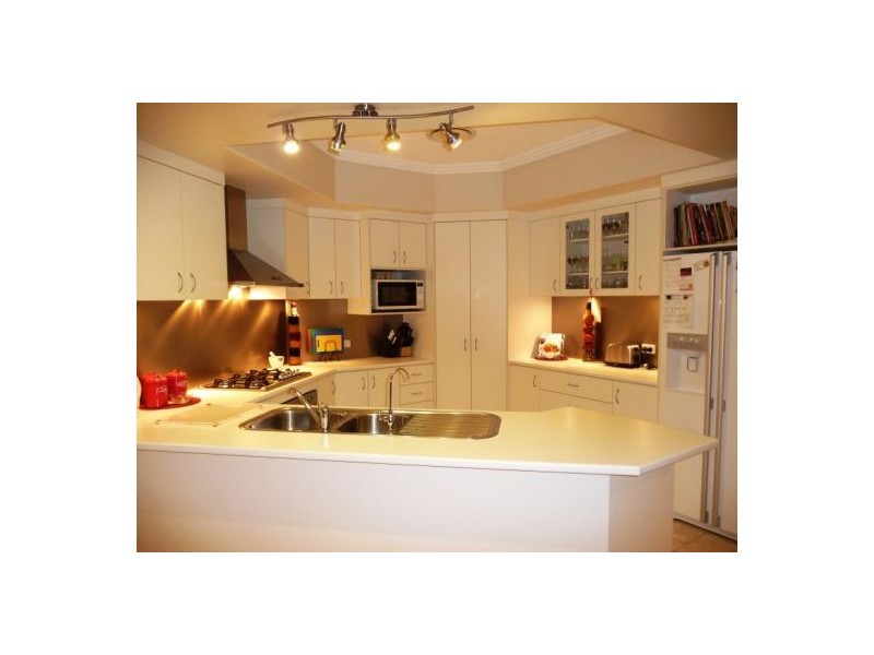 69 Honiton Street, Torquay QLD 4655