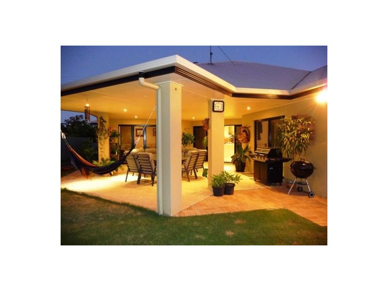 69 Honiton Street, Torquay QLD 4655