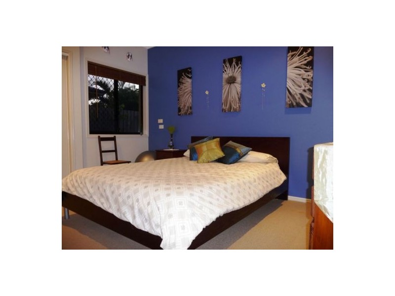 69 Honiton Street, Torquay QLD 4655