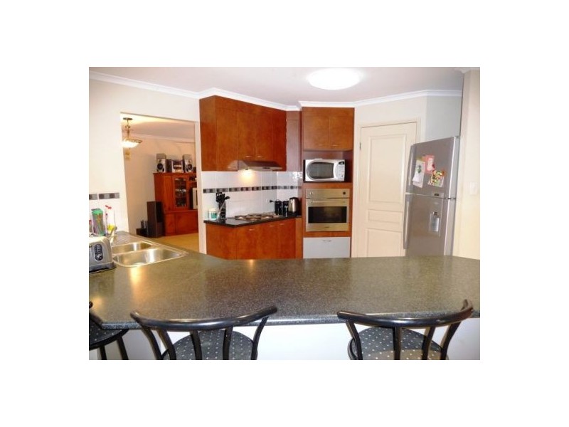 17 Rosedale Dr, Wondunna QLD 4655