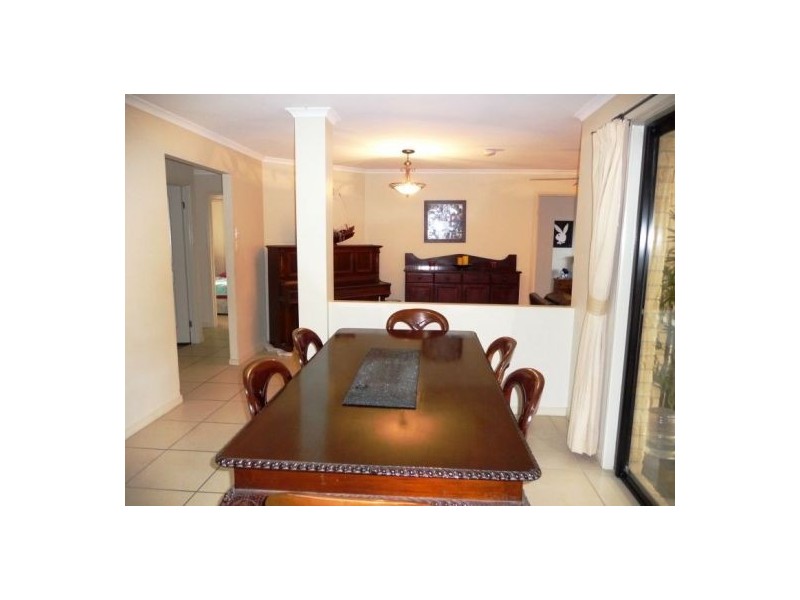17 Rosedale Dr, Wondunna QLD 4655
