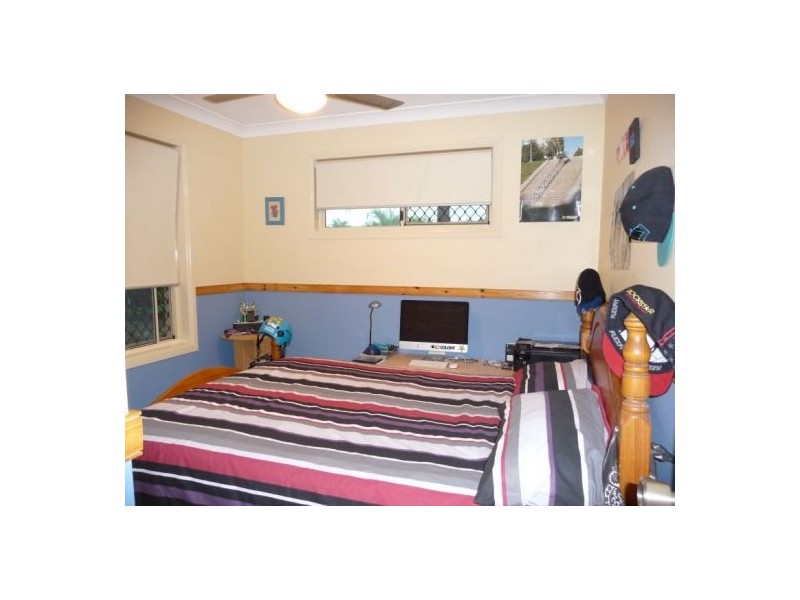 10 LucyAnne Crt, Urangan QLD 4655