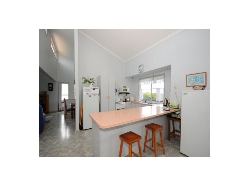 10 Blue Water Rd, Booral QLD 4655