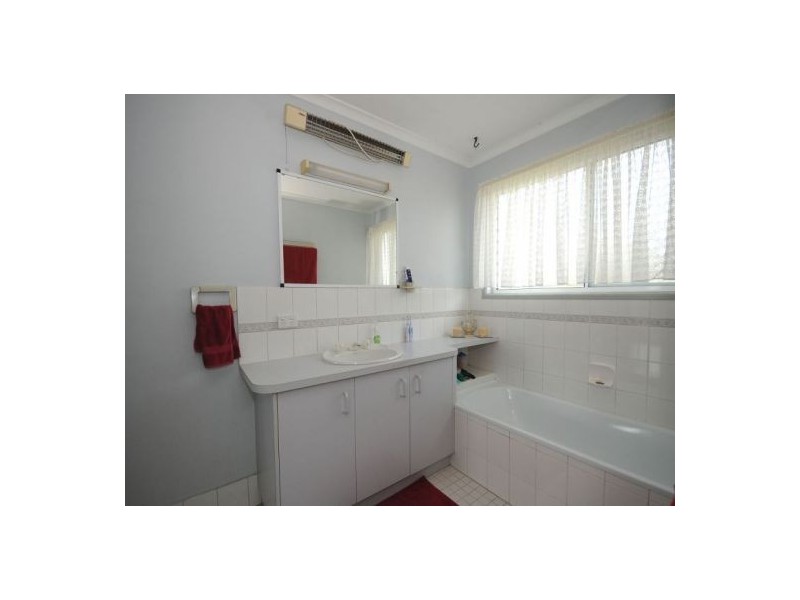 10 Blue Water Rd, Booral QLD 4655