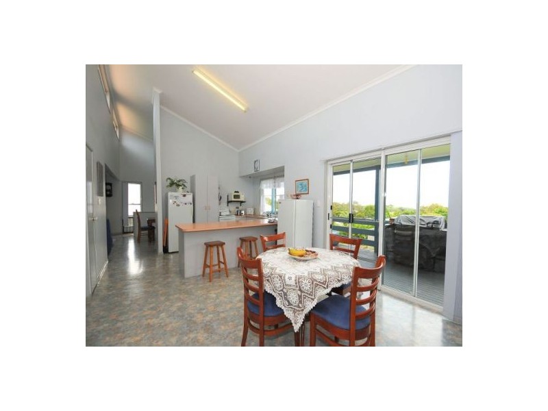 10 Blue Water Rd, Booral QLD 4655