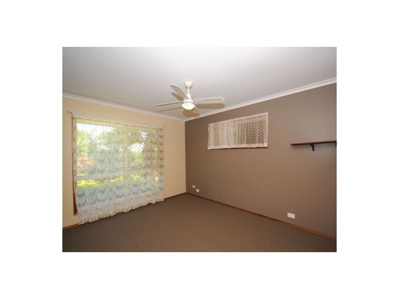 9 Maureen Court, Point Vernon QLD 4655