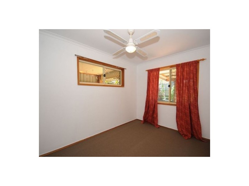 9 Maureen Court, Point Vernon QLD 4655