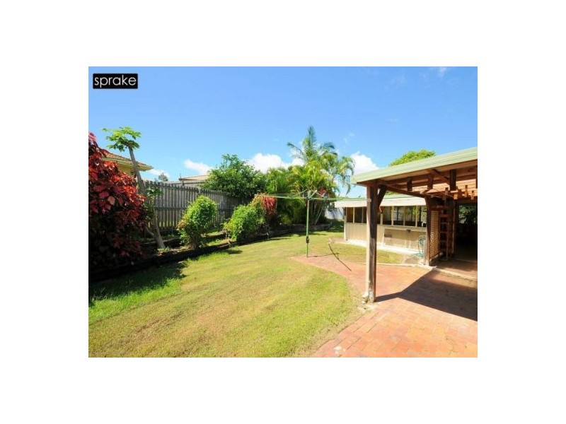 9 Maureen Court, Point Vernon QLD 4655