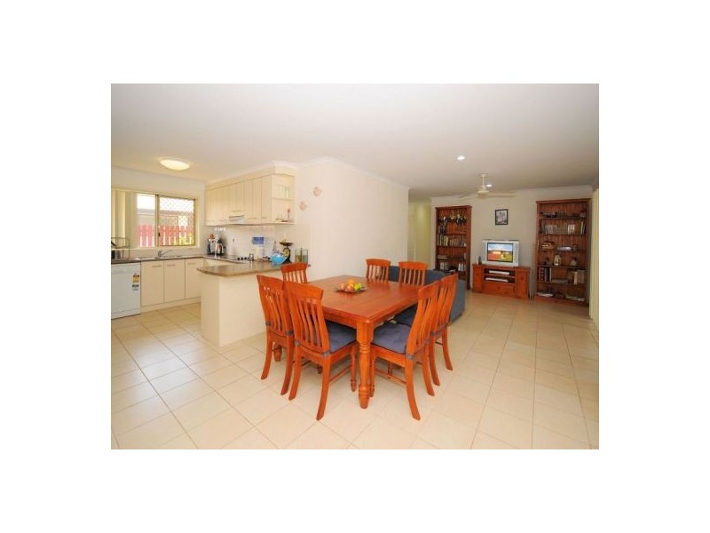 143 Ibis Blvd, Eli Waters QLD 4655