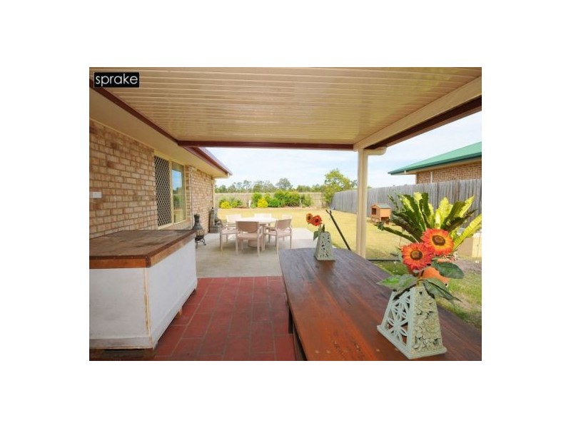 143 Ibis Blvd, Eli Waters QLD 4655