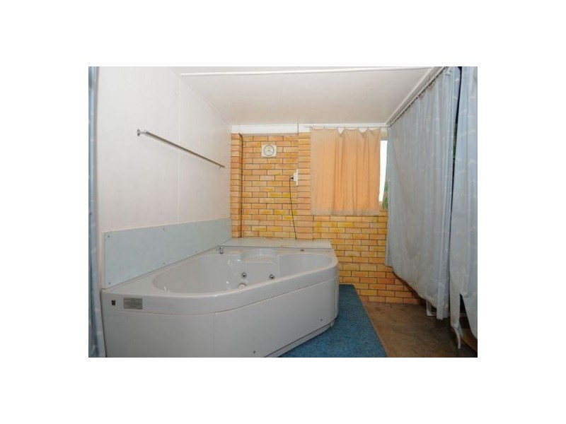 145 &147 Torquay Rd, Scarness QLD 4655